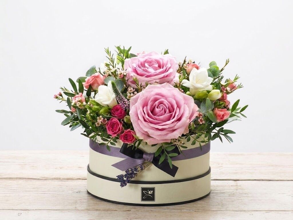 Elegant Hat Box Floral Arrangement Surprise