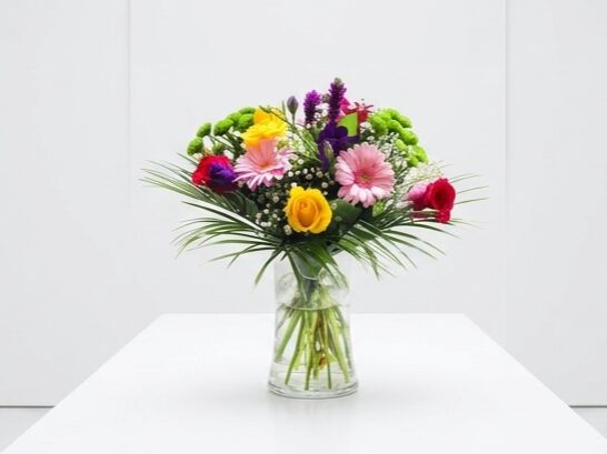Elegant Florist Choice Glass Vase for Stunning Arrangements