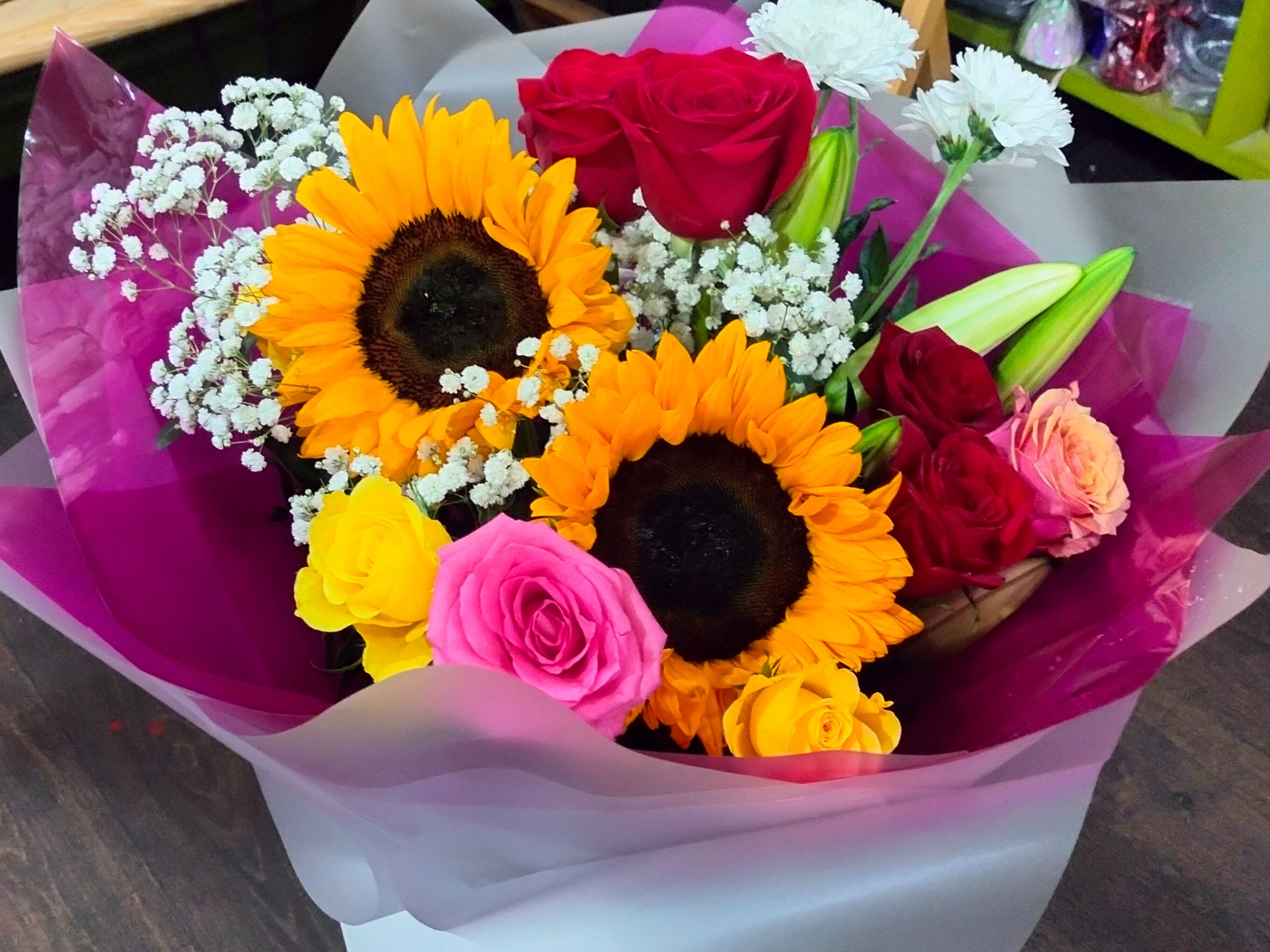 Vibrant Lily and Sunflower Floral Bouquet