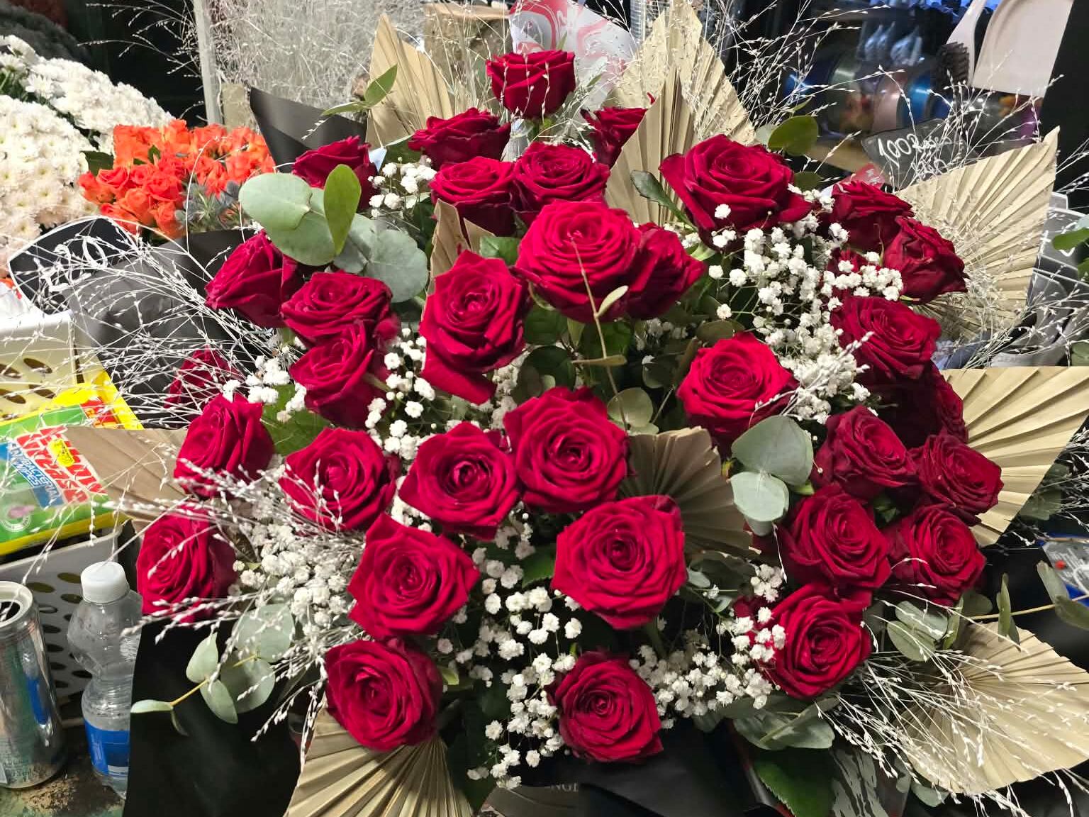 Elegant Red Rose Box Bouquet for a Romantic Gift
